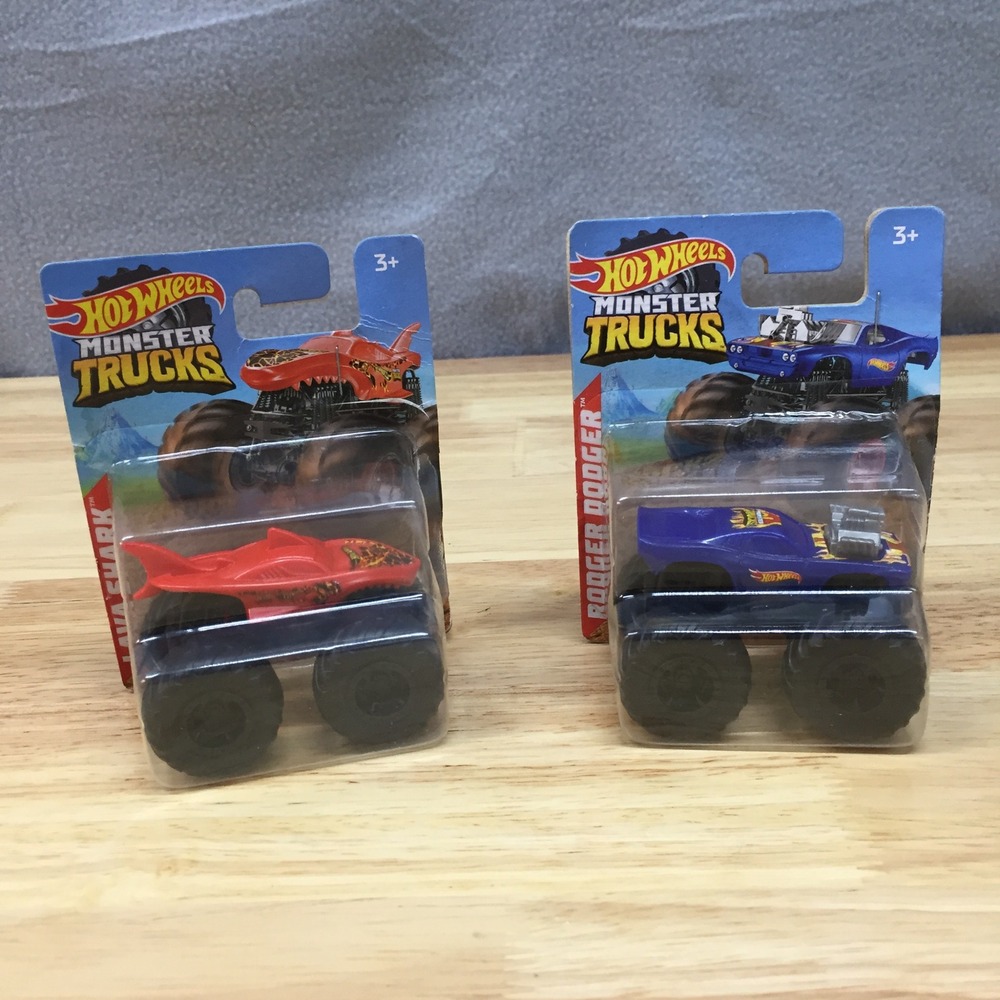Hot Wheels Monster Trucks Roger Dodger &‎ Lava Shark Diecast 2 Pack